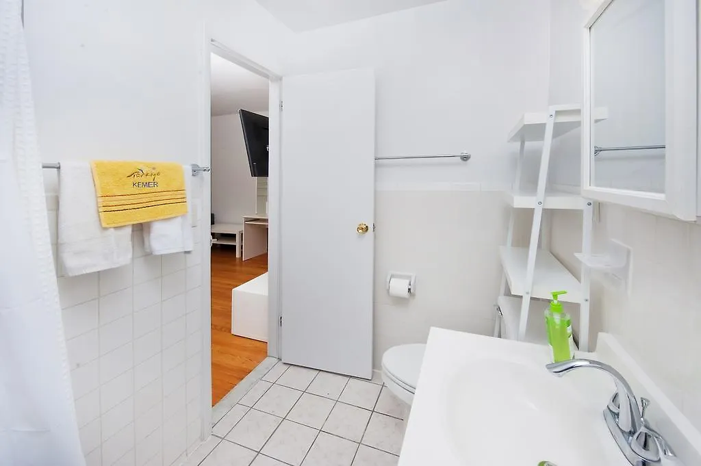 Yorkville Apartments -Upper East Side New York City 0*,